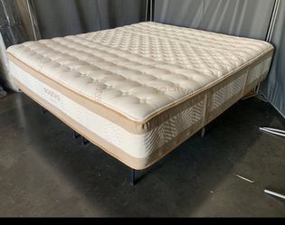 Saatva Rx Mattress, King, Like New, Perfect Condition
