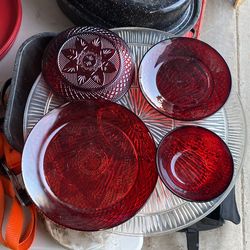 Red Dishes