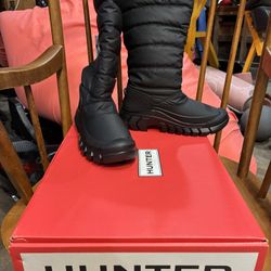 New Hunter Boots Size 6