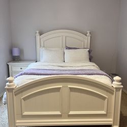 White (Full Size) 3 Pc Bedroom Set