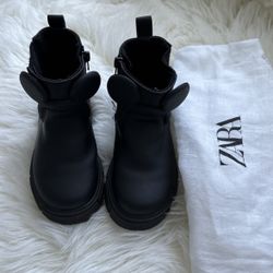 Boots Mickey Zara 