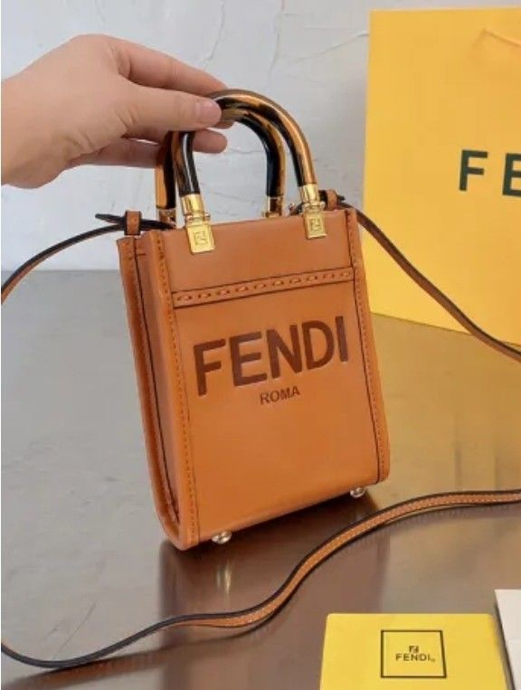 WOMEN'S ELEGANT CROSSBODY PURSE