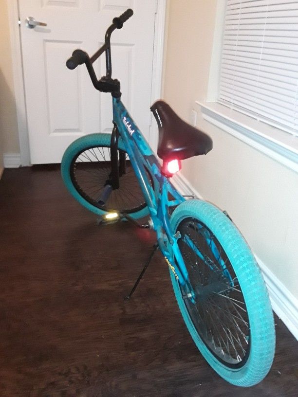 Blue Camouflage Incognito Bmx Bike for Sale in Corp Christi, TX OfferUp