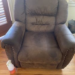 Power Lift & Recliner Chair