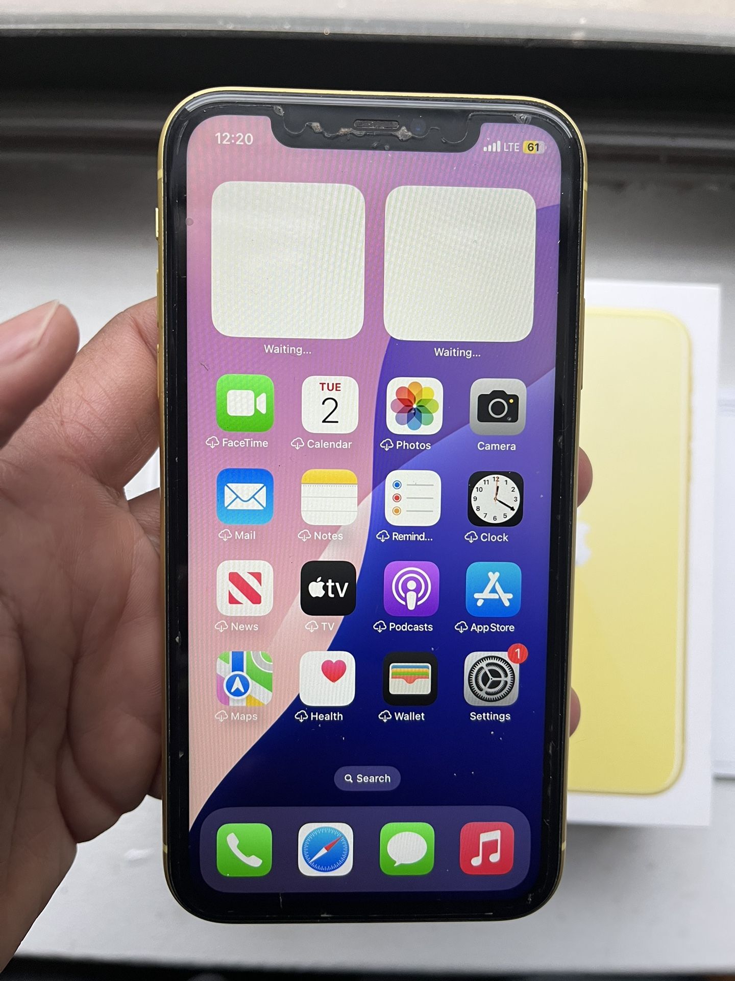 iPhone 11 – 128GB – Factory Unlocked – With Box & Accessories