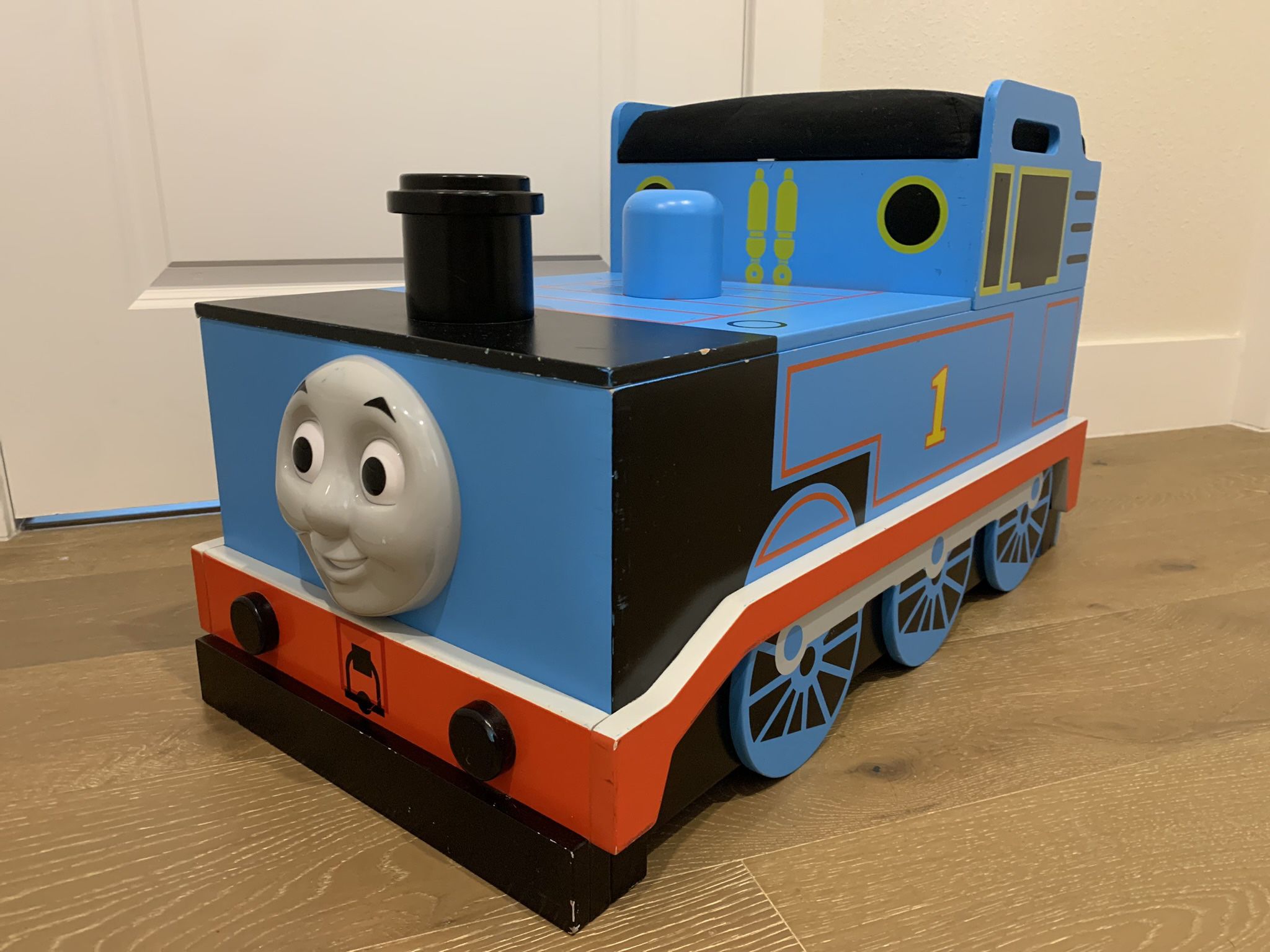 Thomas Train Toy Chest With Cushioned Seat