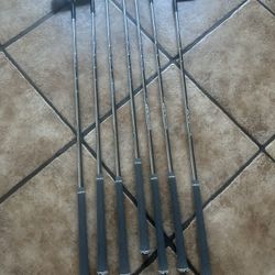 P790 Iron Set Golf Club *Black*