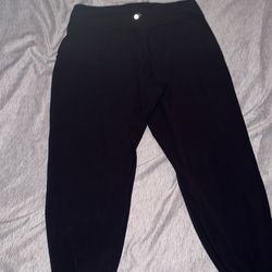Lululemon  size 14    For  women
