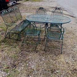 Rod Iron Table & Chairs 