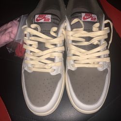 Travis Scott Reverse Mocha Jordan 1 Low 