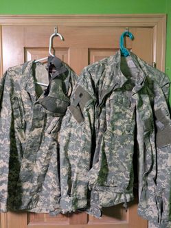 USGI & Tru-Spec ACU / UCP Digital Camo Combat Uniform Set w/ Pads & Face Mask (Size M-R)
