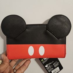 Disney Loungefly Mickey Tech Wallet 