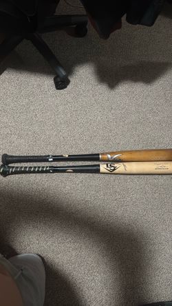 Wood Bat Victus and Rawlings