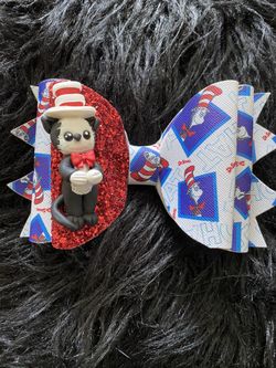 Dr Suess girls bow with clay