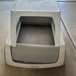 Pet safe scoop Free Litter Box With Lid