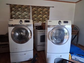 Front Loading Washing machine/dryer Set