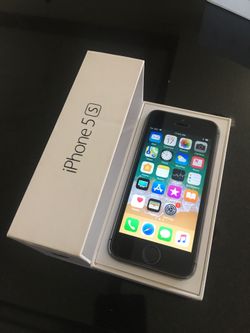 iPhone 5s w/charger and box *UNLOCKED FOR ANY CARRIER*