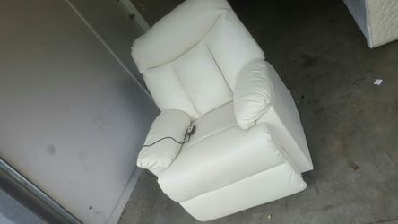 New Power Lift Recliner Chair Free Delivery