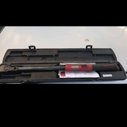 SNAP-ON 1/2INCH TORQUE WRENCH NEED GONE THIS MORNING 