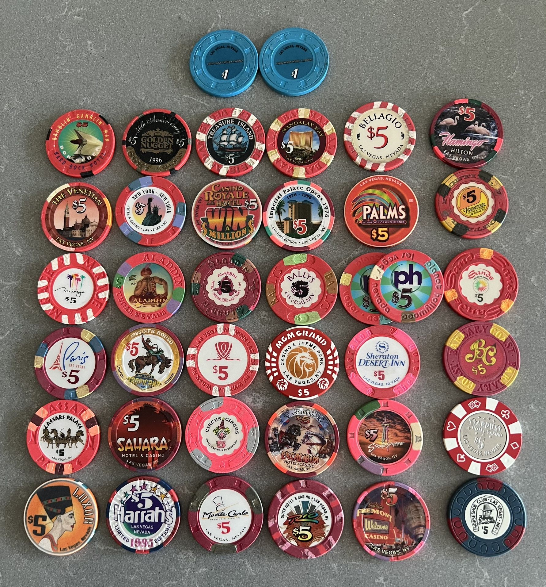 Las Vegas Casino Chips, Many Vintage/collectible! Lot Of 39 Chips Total From 36 Casinos 