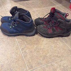 Boys Hiking Boots-size 6