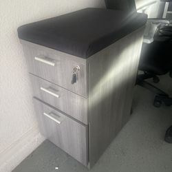 Filing Cabinet By You Line With Soft Cushion Top Three Drawers With Keys