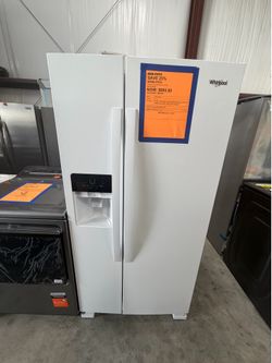 New whirlpool 33” wide refrigerator