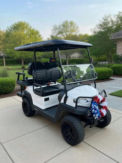 Royal EV 2022 4 Person Golf Cart in like new condition