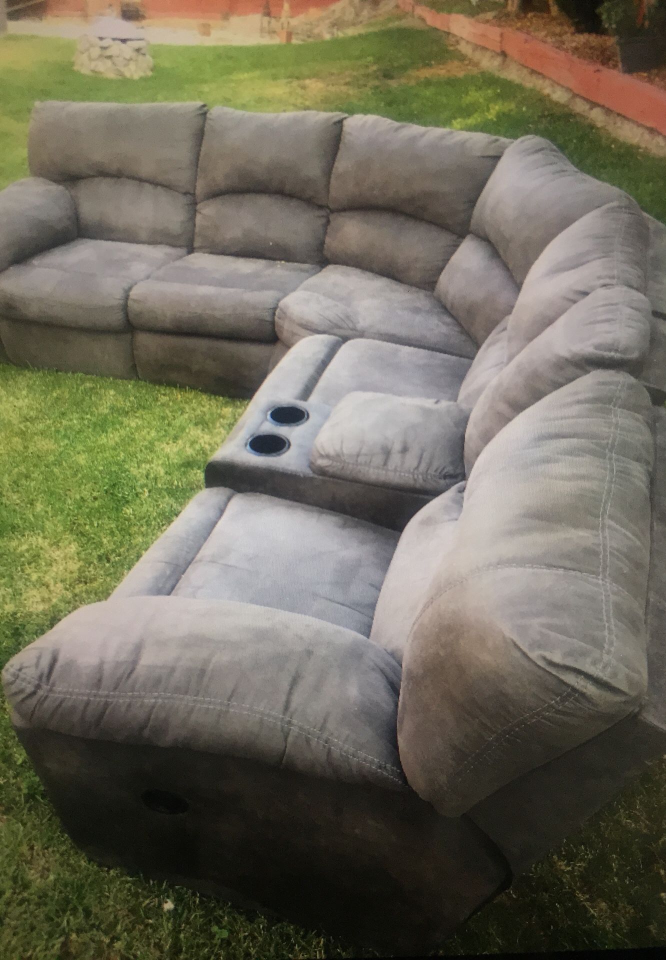 Sectional Couch with 2 Recliners- Quality Condition