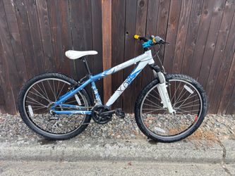 Scott Contessa Mountain Bike — Small — 26”