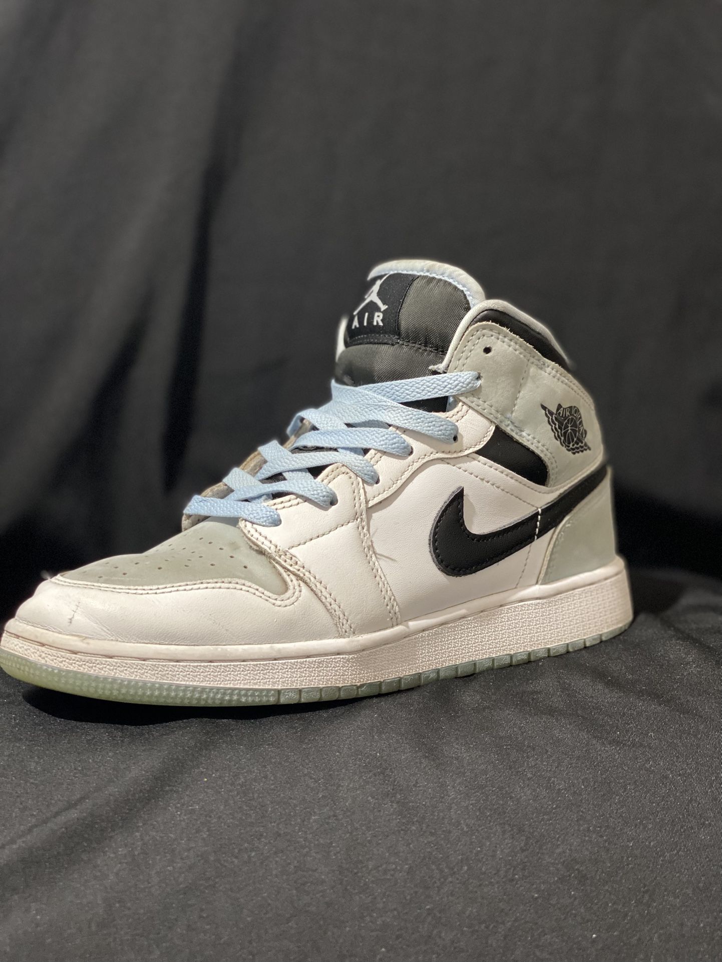 Air Jordan 1 Mid SE,All Products : American Fashion Style Bags On Sale
