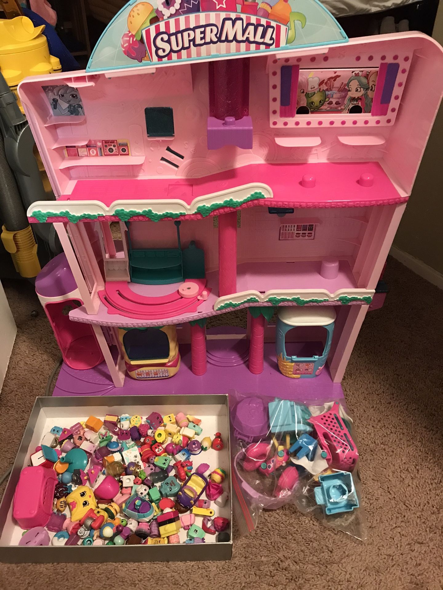 Shopkins Super Mall