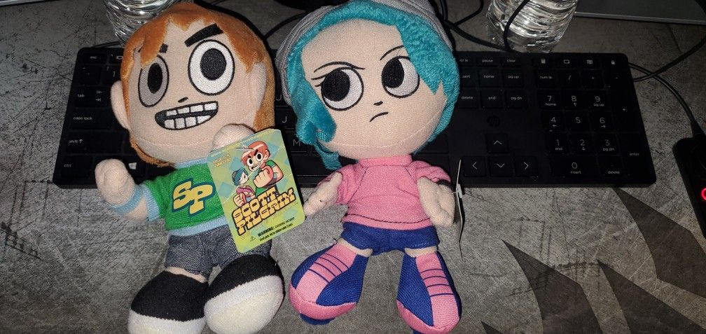 Scott Pilgrim And Ramona Flowers Plushies