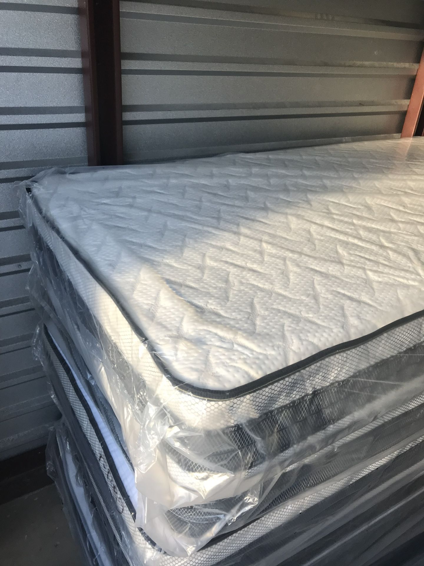 Mattresses: twin, full , queen regular , Colchon Nuevo Colchones plush or pillow top available cama bed mattress Furniture