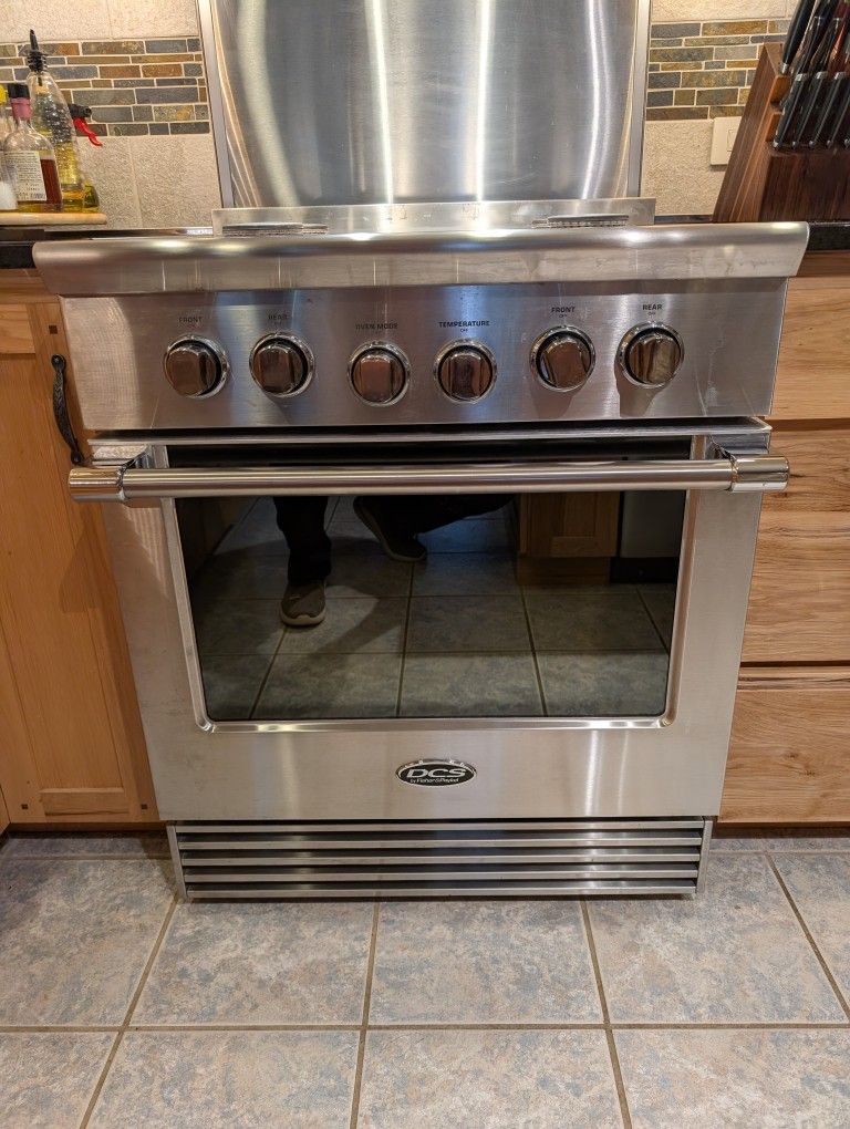 DCS Professional Gas Range