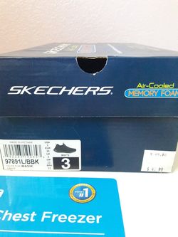 Boy skechers.