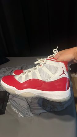 Cherry 11’s size 8. (10/10)