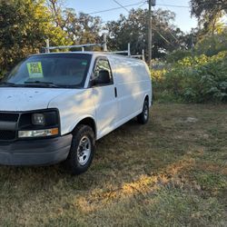 2004 Chevrolet Express Extended 