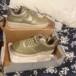 WMNS AIR FORCE 1 ‘07 PRM