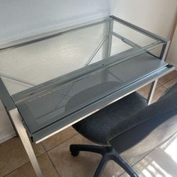 Cute Little Desk 
