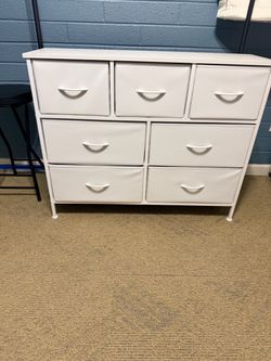 White 7-Drawer Fabric Storage Dresser – Great Condition