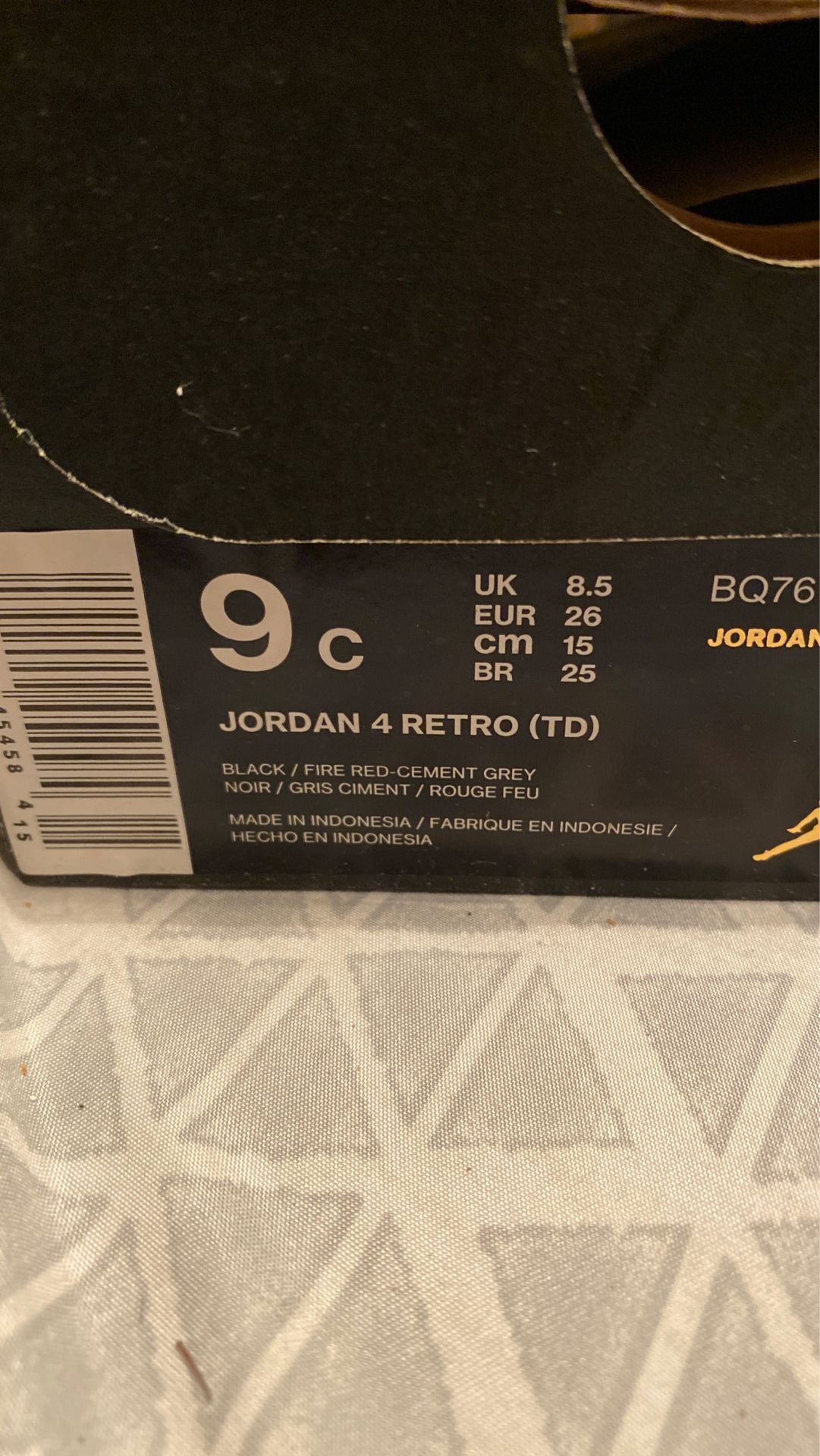 Jordan retro 4