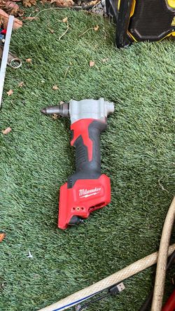 12V Milwaukee rivet tool