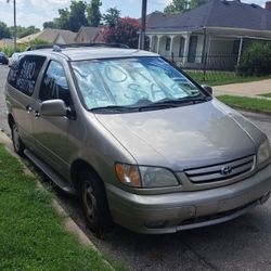 2001 Toyota Sienna