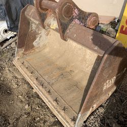 Excavator bucket 60” Wide