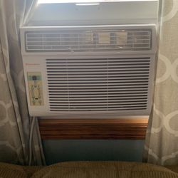 12,000 BTU Window Air Conditioner