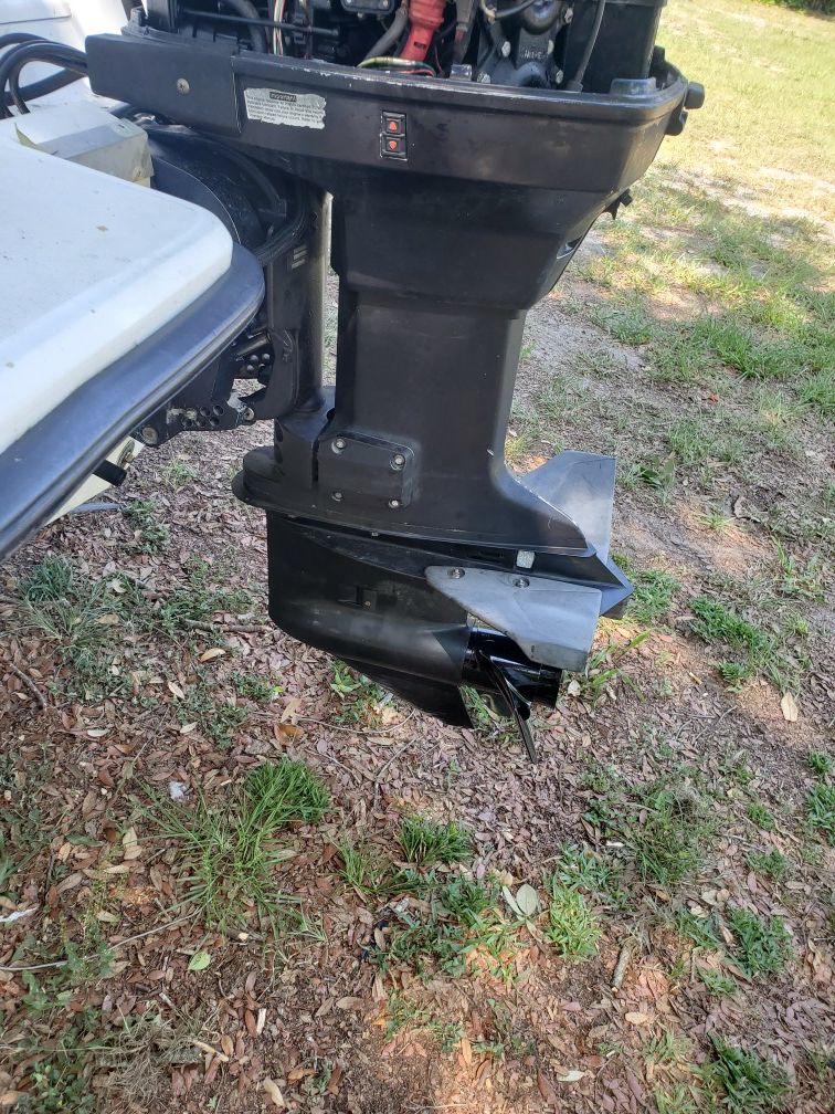 20ft sunbird center console for Sale in Spring Hill, FL - OfferUp