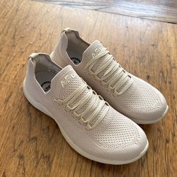 Women’s APL Running Shoes 8.5