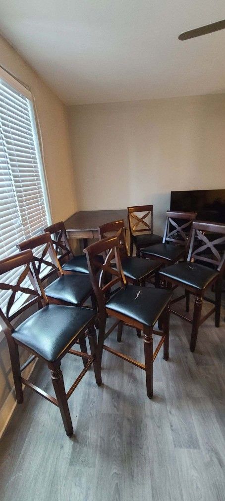 Beautiful Solid Wood Dining Table 8chair