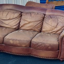 Free leather couch in good condition
